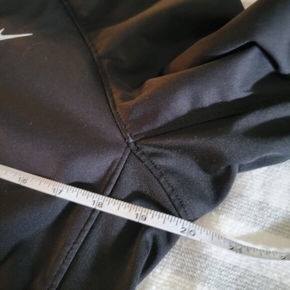 Nike Dri-Fit Element Black Jacket - Picture 11 of 13